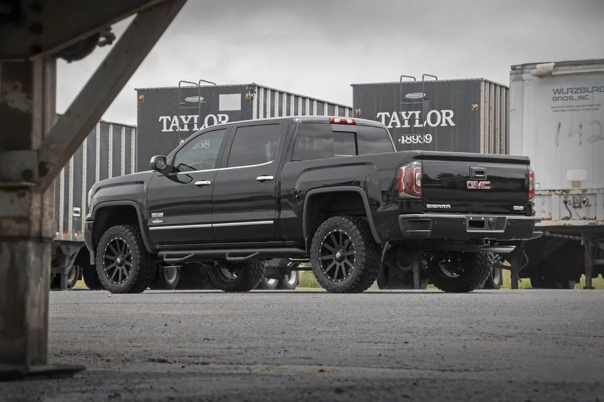 Rough Country 3.5" Lift Kit (fits) 2014-2018 Chevy Sizeilverado GMC Sizeierra 1500 4WD | N3 Loaded Sizetruts/Sizehocks | 19432