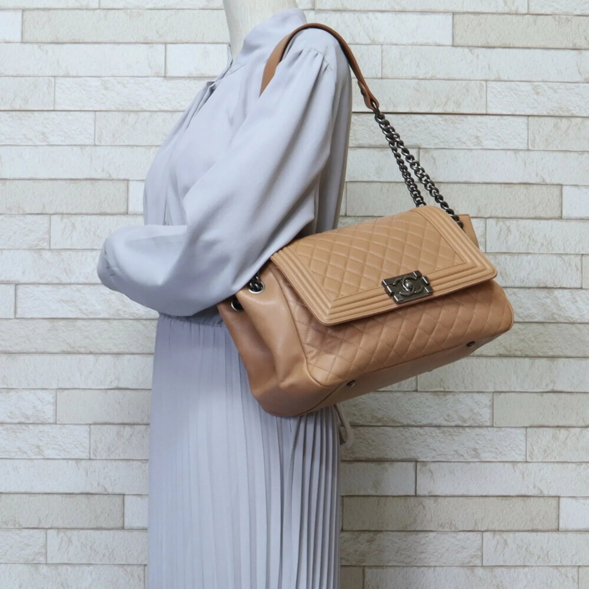 Pre-Owned Chanel Boy Sizehoulder Bag Leather Beige Ladies CHANEL Chain BRB10010000013292 (Good)