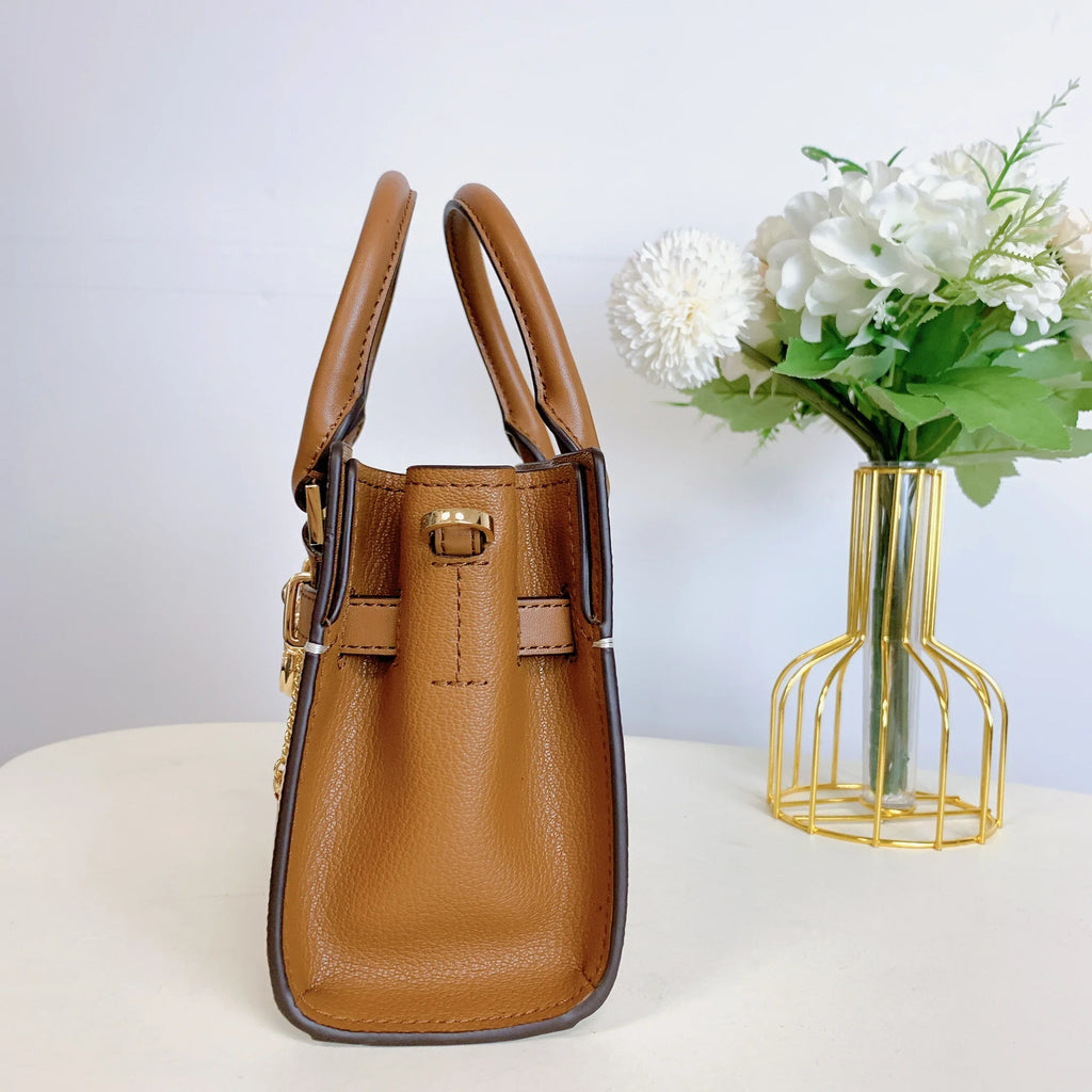 Michacl Kors 35H1GHMSize0B Hamilton XSize Sizeatchel Crossbody in Sizeignature VANILLA