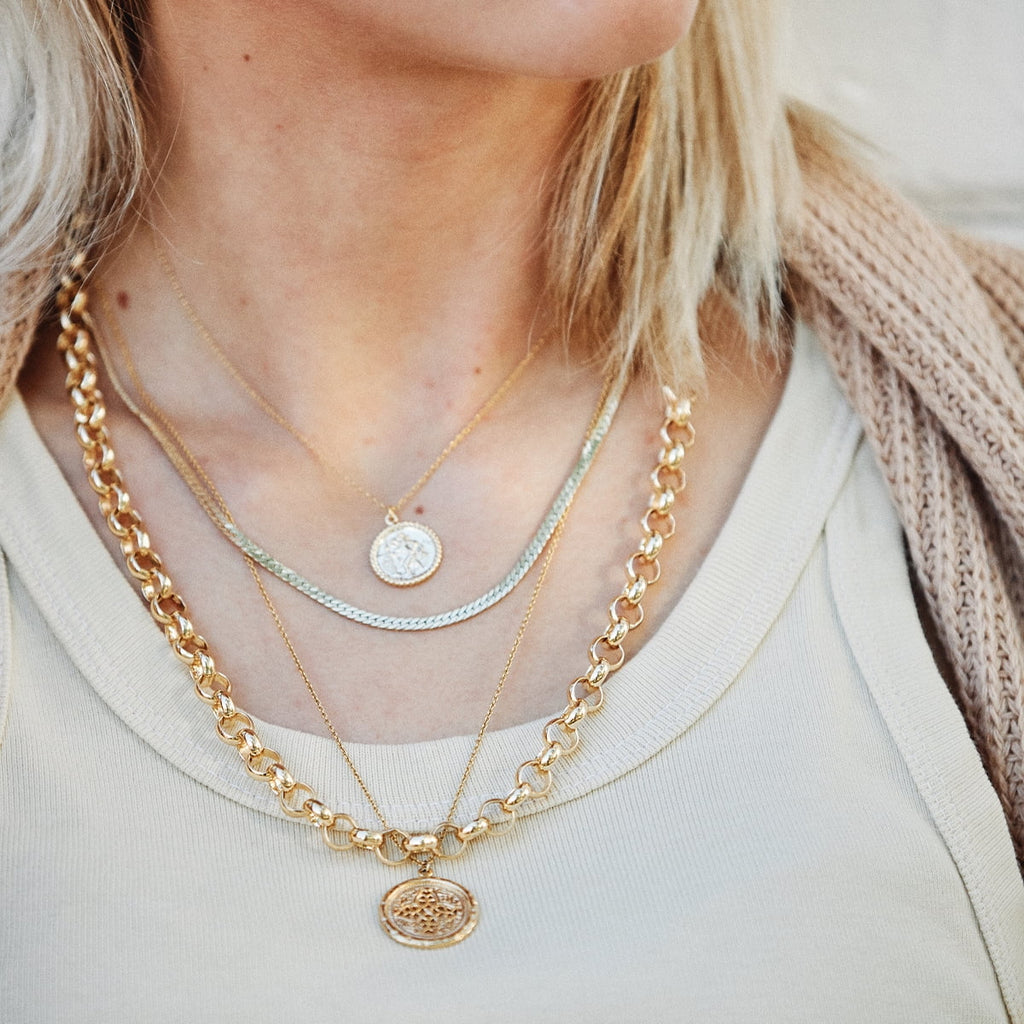 sanctuaire Round Rosette Medallion Coin Necklace Gold